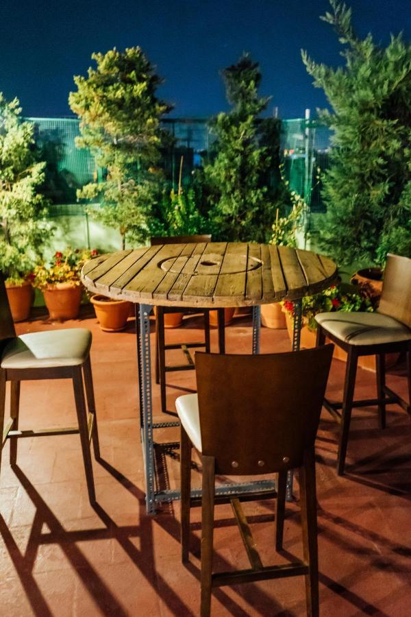 Hotel Exarchion Athens Exterior photo